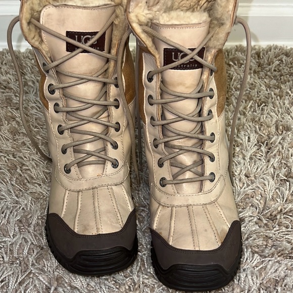 UGG ADIRONDACK II SAND Bella WATERPROOF SHORT Boot US 9 - Picture 6 of 6